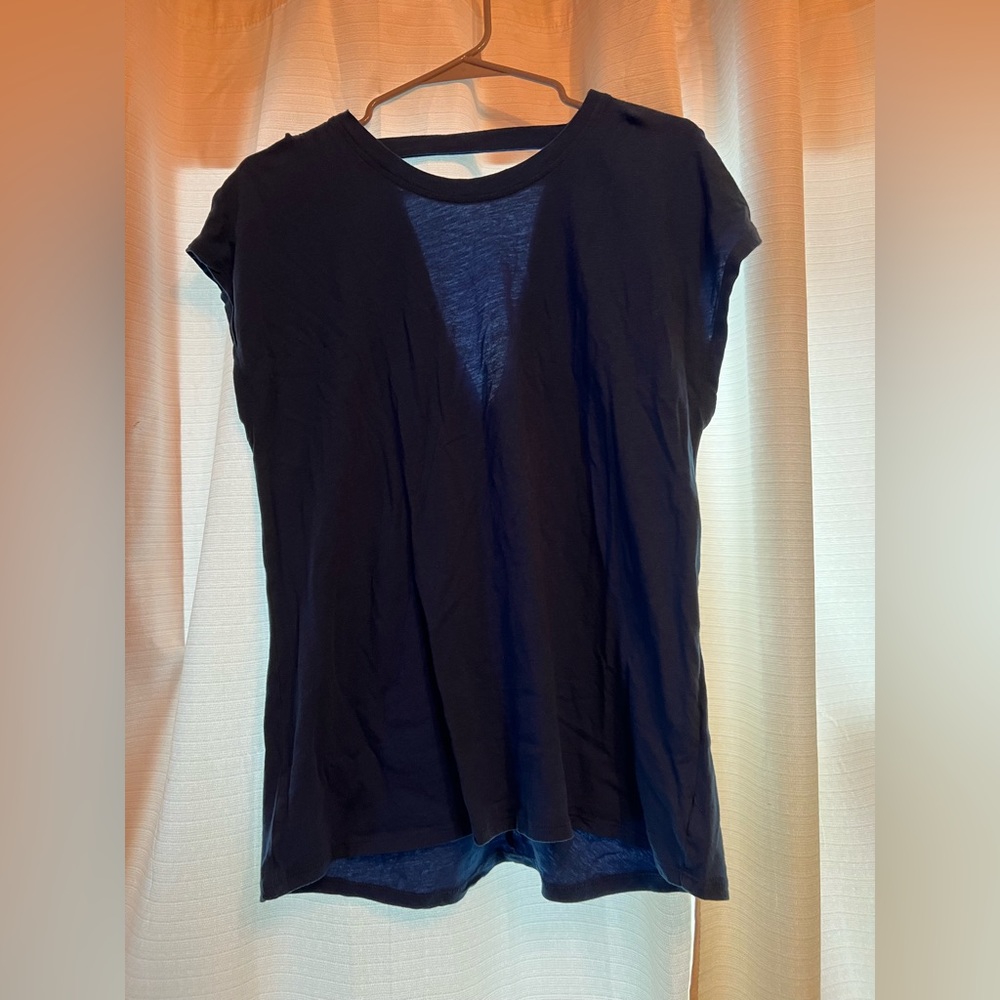 Blue tshirt with twist back L